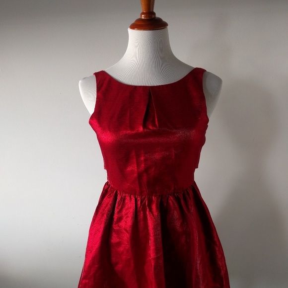 ❎ *Sold* Red Metallic Dress - Picture 3 of 8